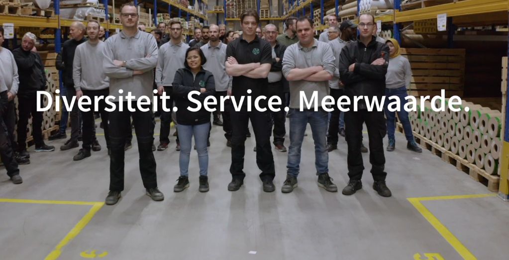 Magazijn met pallets dozen Magazijn met pallets dozen